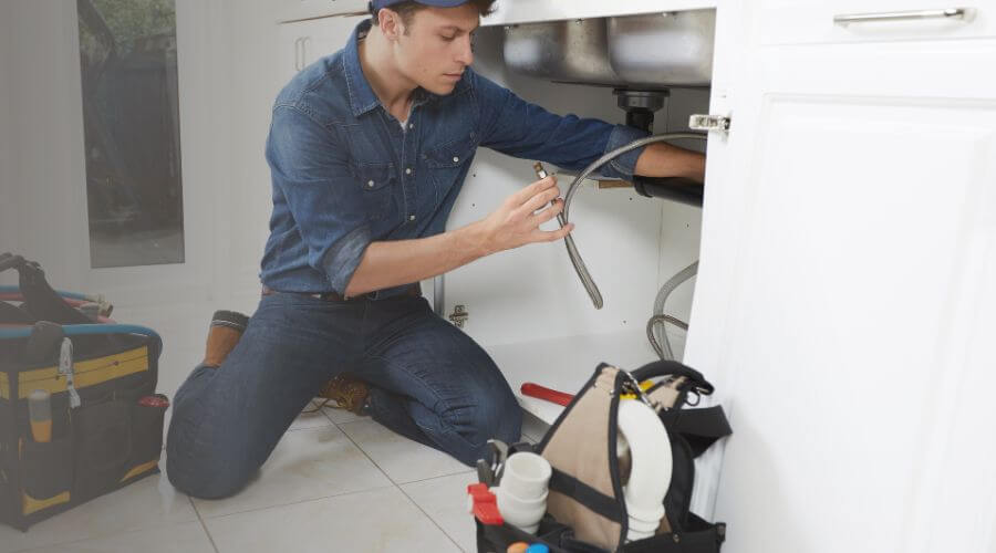 Expert burst pipe repair services in Lexington, IL